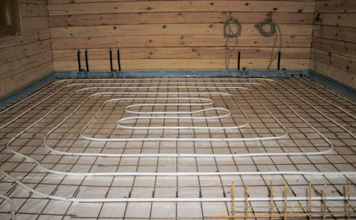 Водяные теплые полы: заменят ли они радиаторы и каким способом их ...