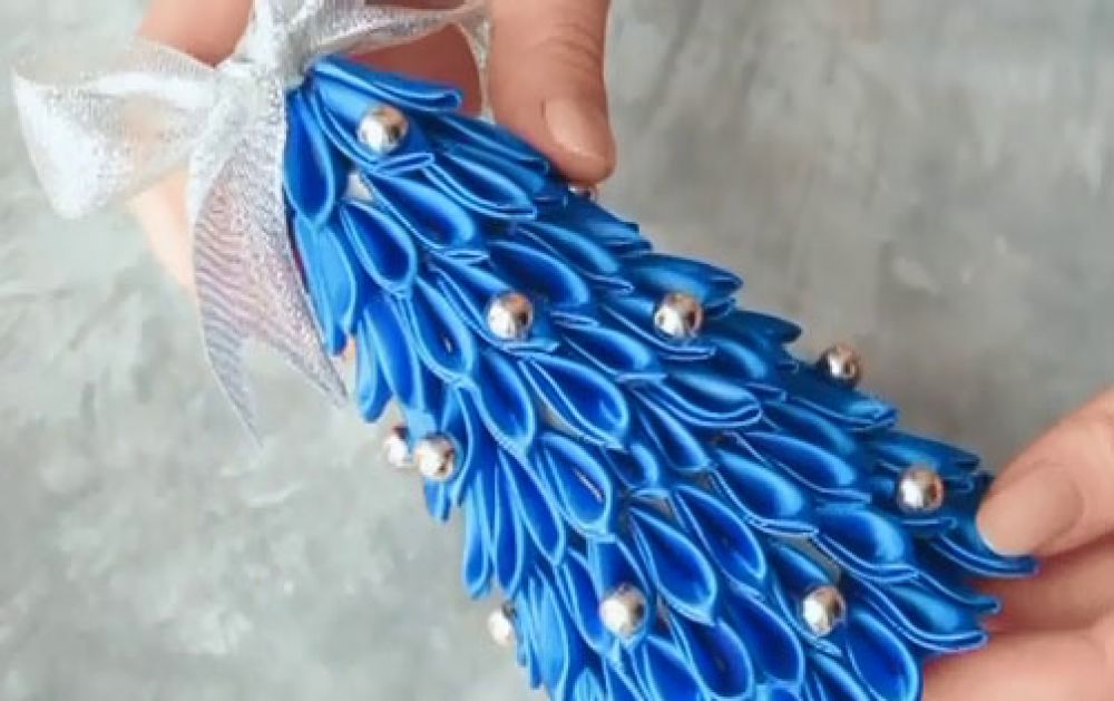 Елка на шампанское из органзы